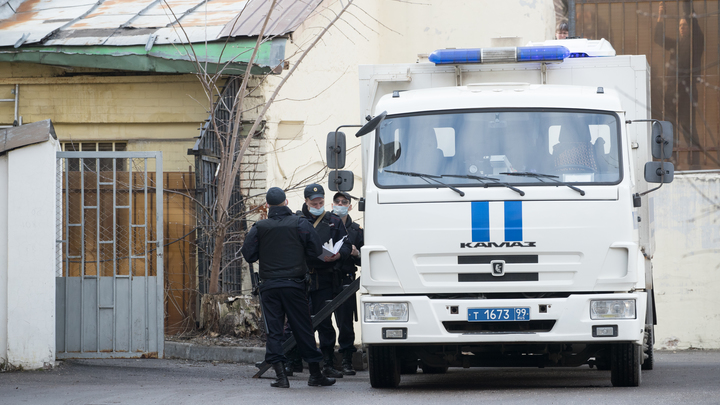 Суд Краснодара арестовал обвиняемого в убийстве офицера Станислава Ржицкого