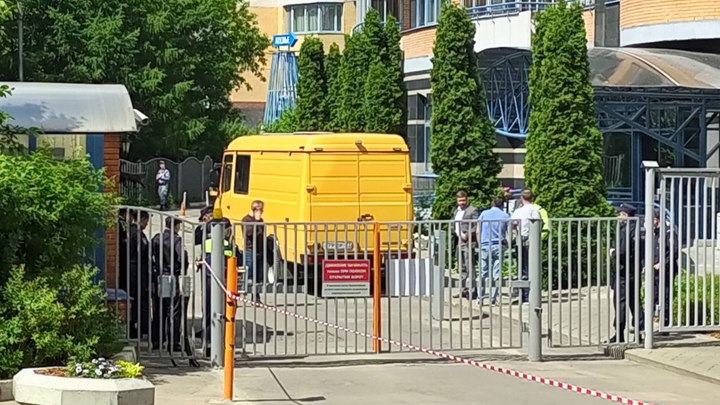 Киев списал атаку БПЛА на Москву на искусственный интеллект: Дроны хотят вернуться