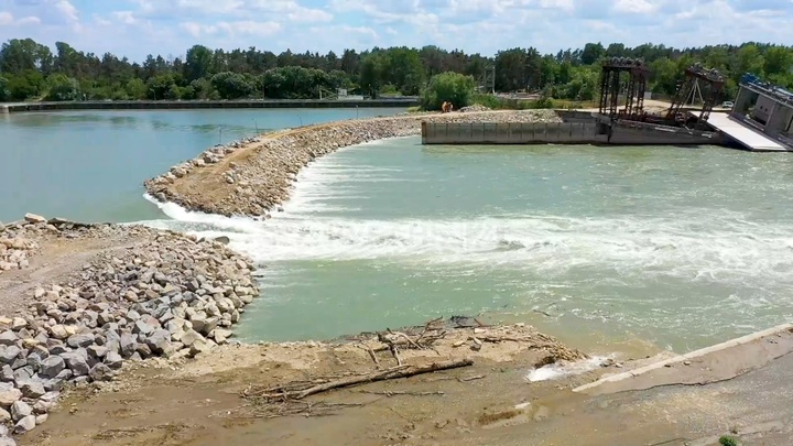 В Краснодарском крае восстановили временную дамбу на Федоровском гидроузле