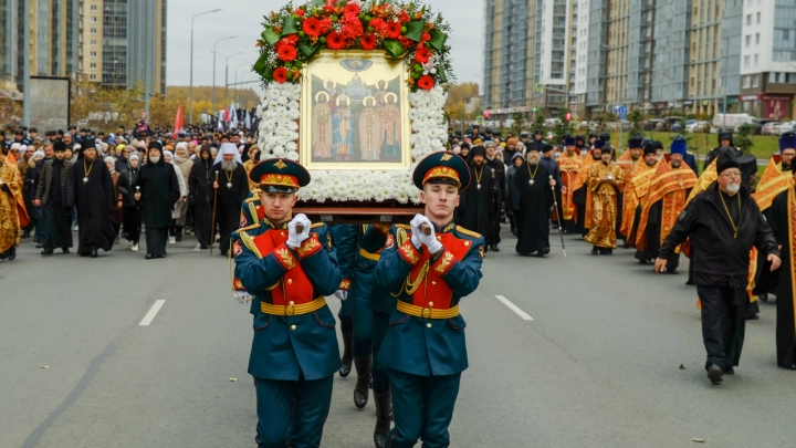 Первый крестный ход в честь южноуральских святых прошел в Челябинске