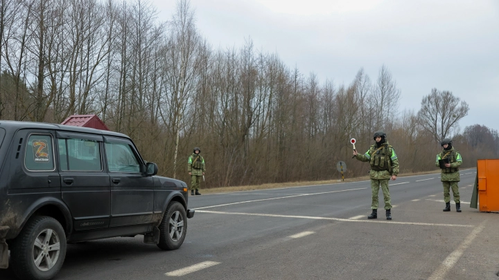 Стало известно, сколько украинцев приехали в Россию с начала года