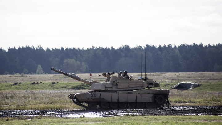 Пять танков Abrams вместе с танкистами уничтожили русские военные под Харьковом