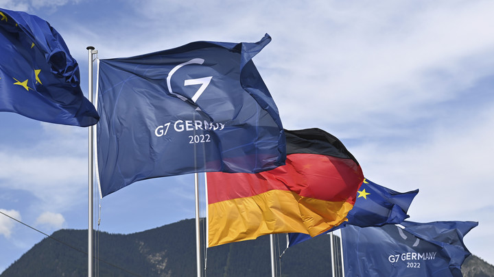 Депутат бундестага открыто осудил санкции против России: Немецкий бизнес не выдержит