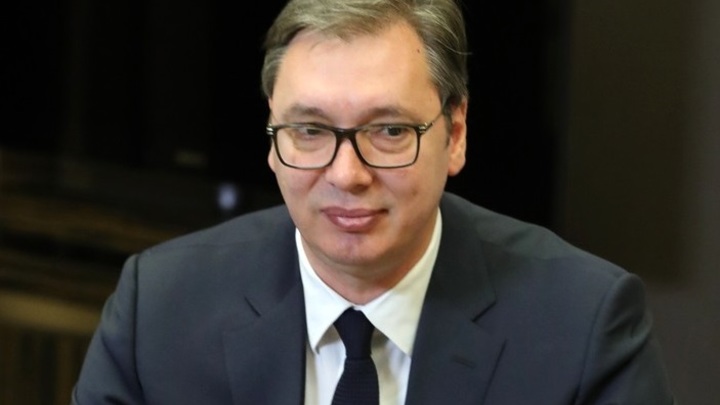Удар. Но в спину ли? Вучич признался, что Сербия продавала оружие США и Западу. Что России с того?
