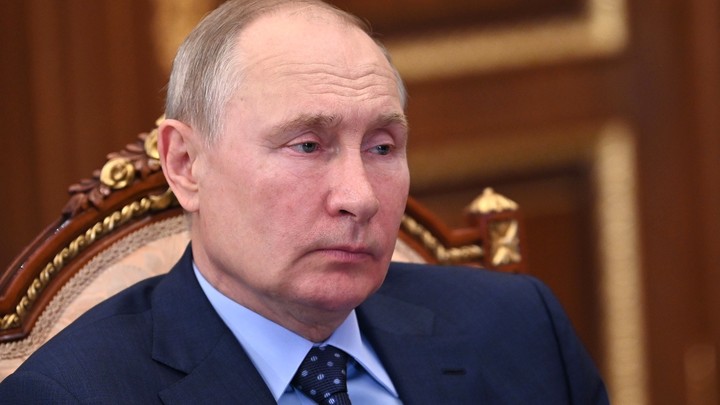 Тогда вас бы не было: Путин резко осек разговоры о сдаче Ленинграда фашистам