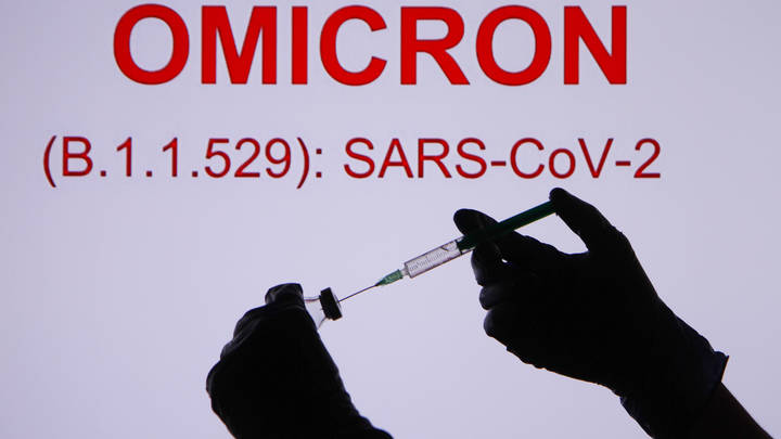 Инфекционист выдал прогноз про омикрон: Это начало конца