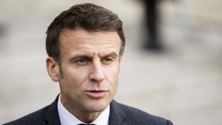 Сатановский поймал Макрона за язык: Будем убирать ядерные бомбы США из Европы?