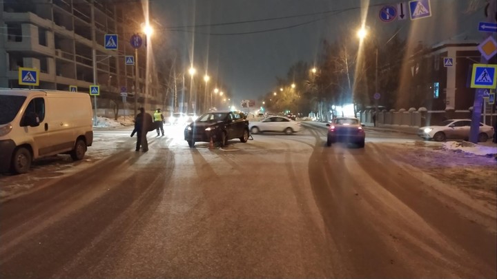 В Самаре на ул. Мичурина пешеход попал под колёса Toyota
