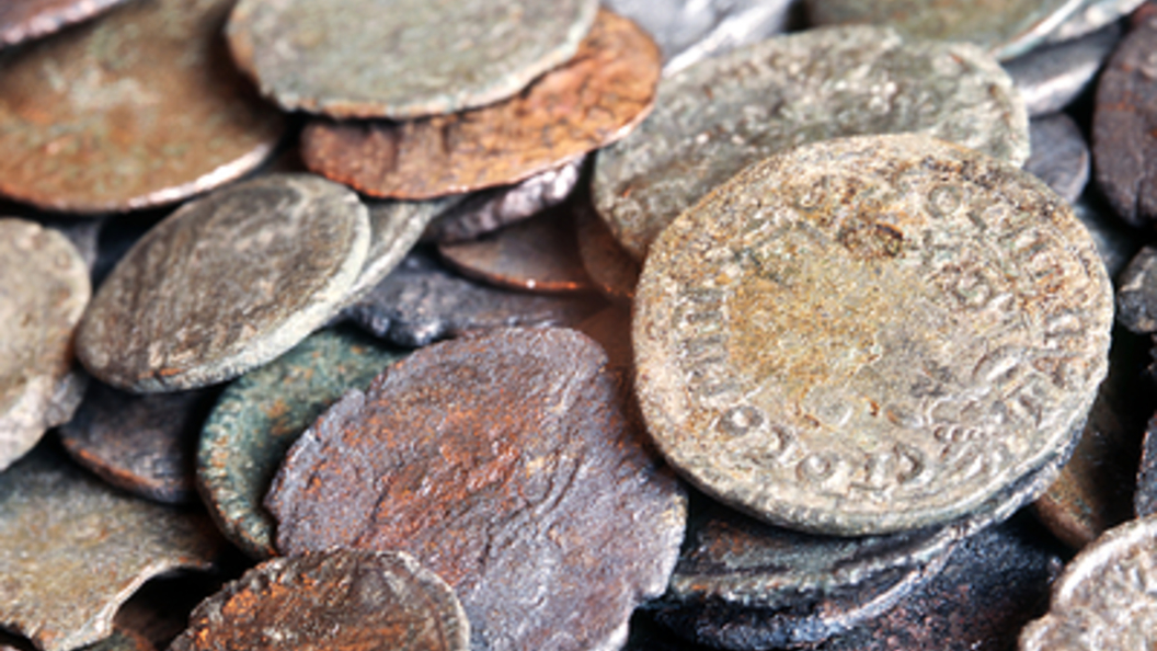 украдены монеты. украдены монеты. коллекция монет события. 100 килограммовая золотая монета. собирать монеты.