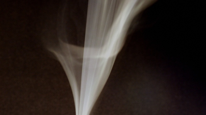 Белорусов лишили бездымных сигарет. Поводом стали европейские санкции