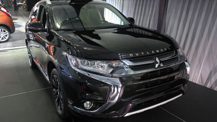 Новосибирец сэкономил 500 тысяч рублей на покупке Mitsubishi Outlander в Белоруссии