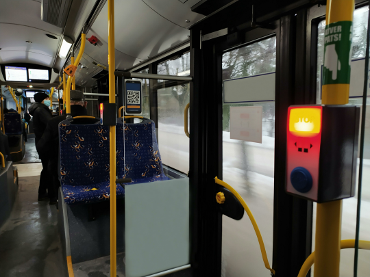 Мигрант протаранил автобусом фуру в Ленобласти: 11 пострадавших, включая детей и беременную