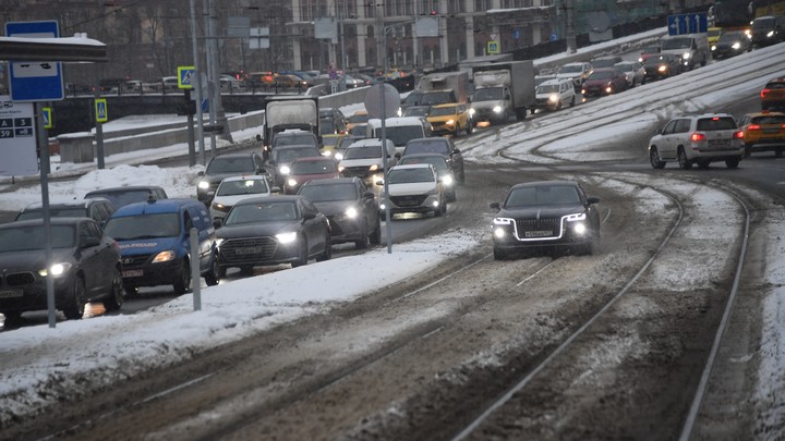 Метель и гололёд на трассе М-4: водителей Ростовской области предупредили об ухудшении погоды