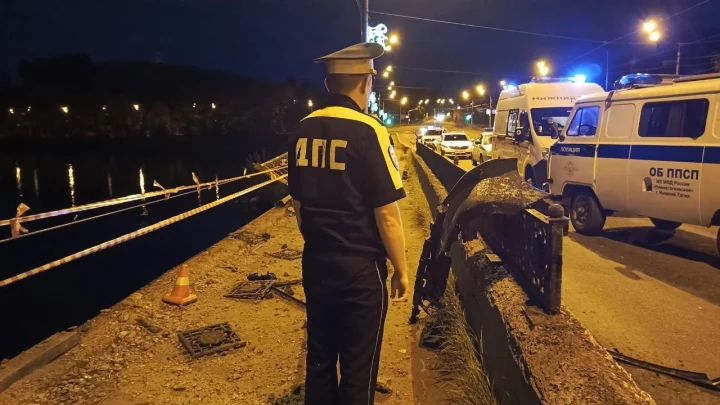 Парень снял на видео последние минуты жизни друзей, упавших с моста на машине