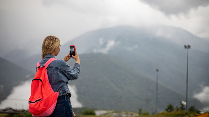 Тревел-блогер из России удивилась условиям жизни в странах Европы и Азии