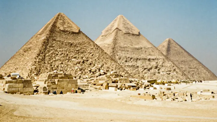 Пирамиды Гизы могла построить неизвестная цивилизация 12 000 лет назад
