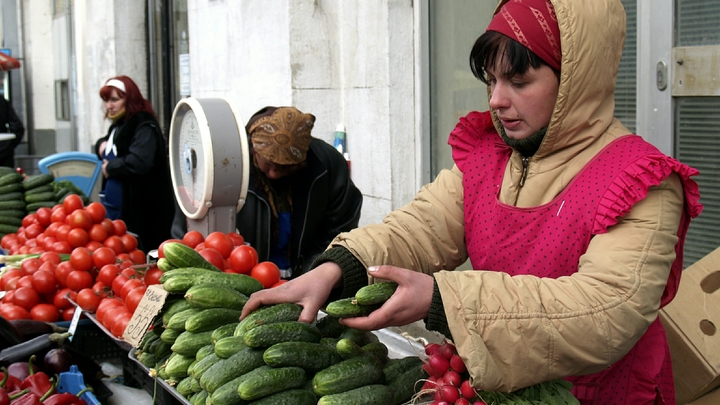 Росстат: Плодоовощная продукция в России подорожала в среднем на 2,6%