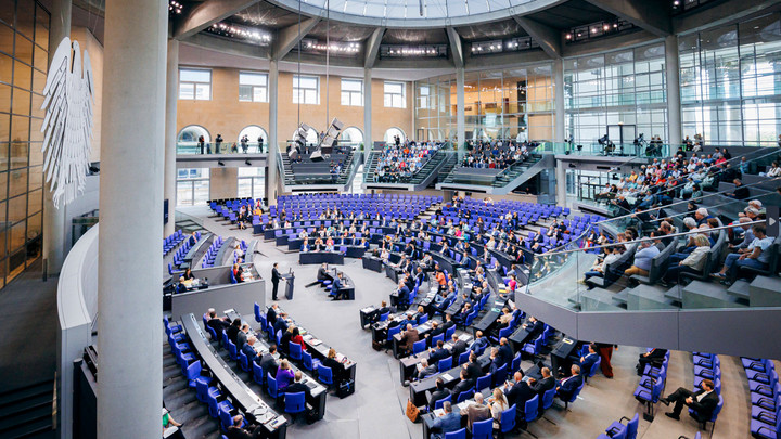 В бундестаге предложили создать контактную группу по Украине: Перед структурой поставили единственную задачу