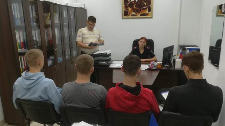 В Анапе студенты с игрушечным пистолетом устроили переполох в техникуме