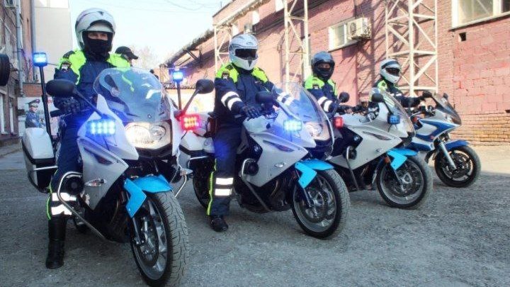 Сотрудники ГИБДД начали патрулировать улицы Новосибирска на мотоциклах