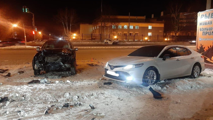 Тройное ДТП с пострадавшими произошло в Кировском районе Новосибирска