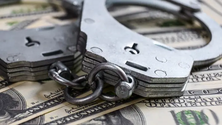 Новый арест высокопоставленного чиновника в Курской области. Хинштейн назвал имя посредника во взятке