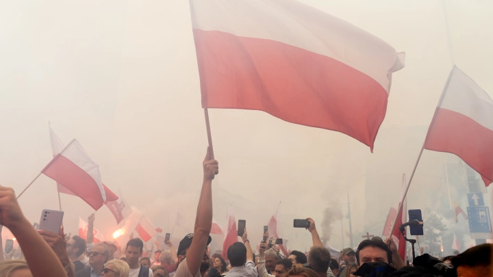 Польша намерена возглавить Европу и готовится к войне с Россией