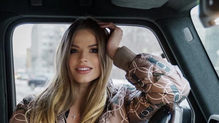 Турагент обманула блогера Викторию Портфолио на 100 млн рублей, а потом умерла