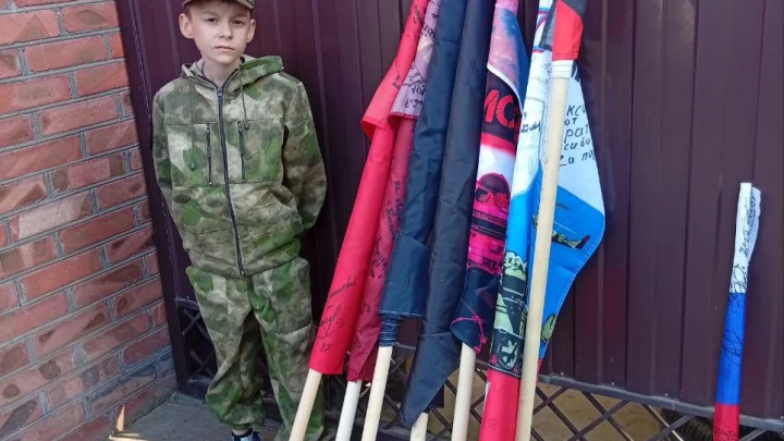 Поборол рак и стал помогать бойцам СВО всеми силами: история школьника Максима Осадчего