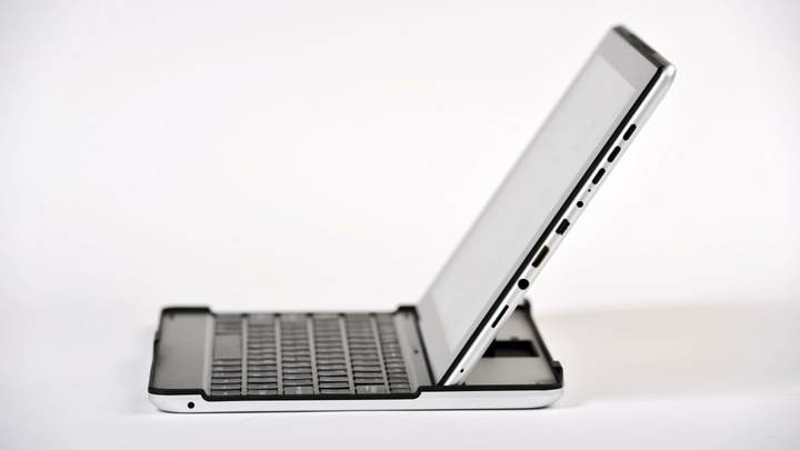 На сайте сбежавшего из России екатеринбургского журналиста нашли запрещённые материалы