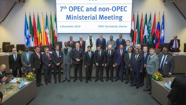 Страны ОПЕК+ пришли к соглашению: Россия может получить огромный сверхдоход