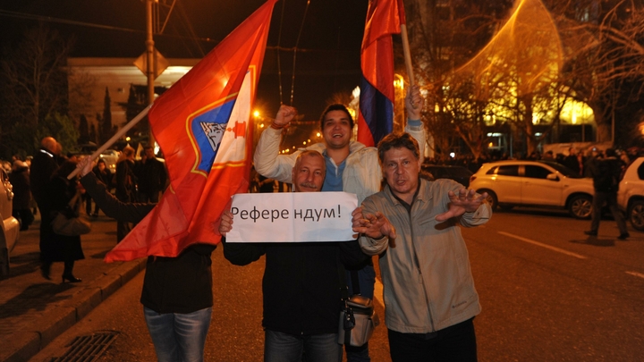 Сенатор: В Киеве де-факто признали Крым навечно русским