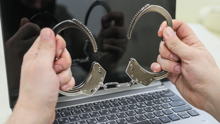 Жертвой может стать любой. Как мошенники гипнозом и уловками заставляют совершать преступления