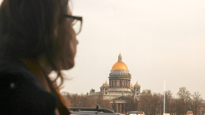 Прогулки с близкими и хобби: эксперты дали советы, как побороть тревожность