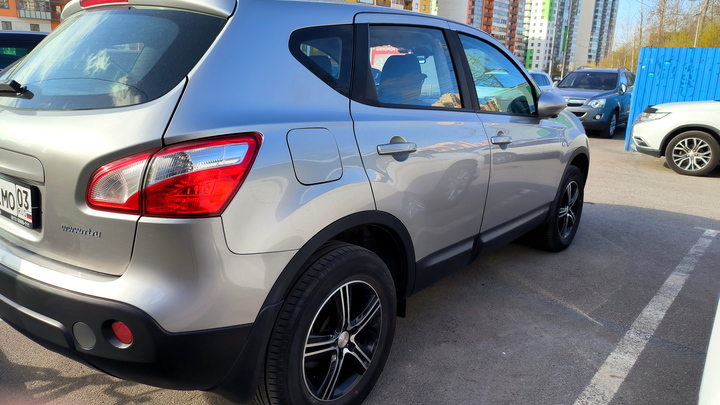 Цены на машины взлетят ещё. Кто добивает автомобильный рынок в России?