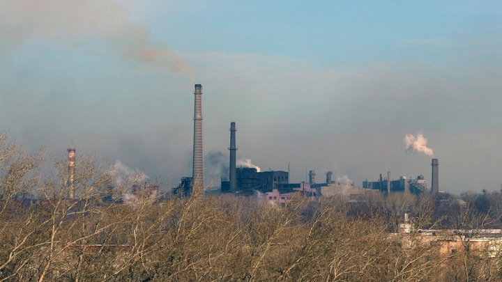 В пяти городах Челябинской области объявили режим «чёрного неба»