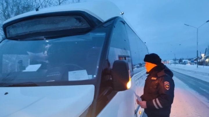 В Свердловской области задержали автобус, которым управлял водитель без прав