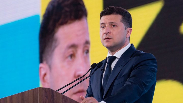 В Зеленского играют: Украинский политолог объяснил свежее фиаско Зеленского