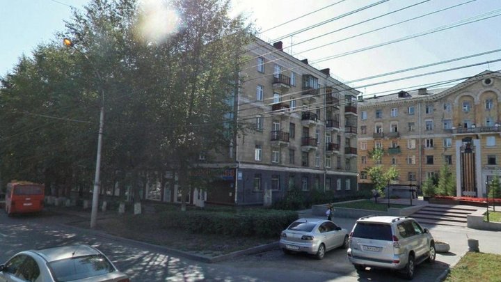 В Новосибирске жителей 67-летнего дома эвакуировали из-за разрушающегося фундамента