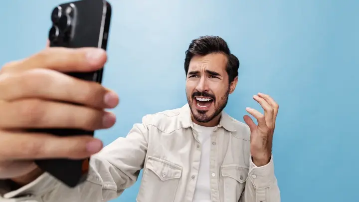 WhatsApp* удалит аккаунты некоторых пользователей: причина