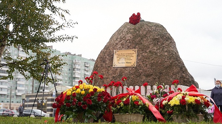 Дань уважения основателю вьетнамского государства: В Санкт-Петербурге установят памятник Хо Ши Мину