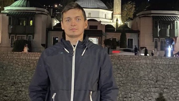 Депутата Игоря Азарова досрочно лишили полномочий из-за позиции по СВО