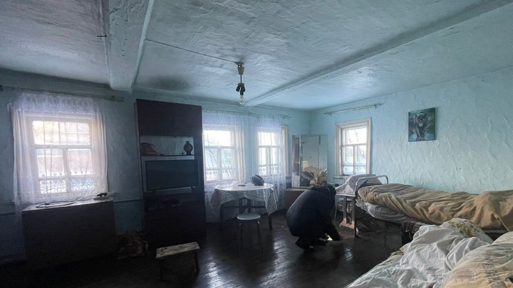 После издевательств подростков над бабушкой в новосибирском селе возбуждено уголовное дело