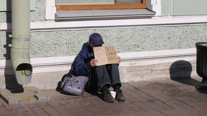 Я и сама так стояла: как беженка превратила дедушку из Беларуси в раба на паперти