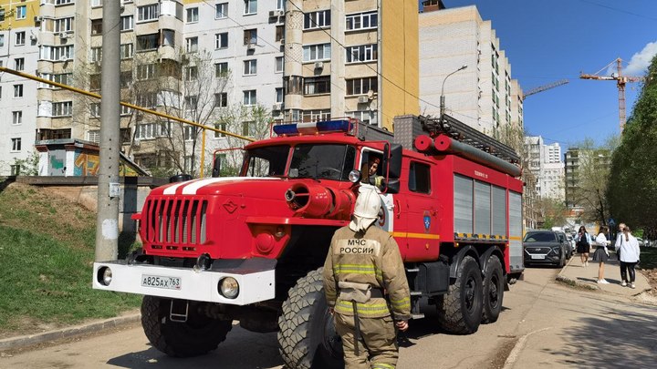 Два человека умерли во время пожара в частном доме в Кузбассе