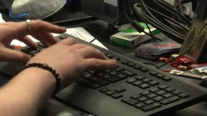 Не надо смешивать: Захарова предупредила об опасности слияния блогеров и журналистов