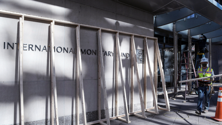 Нами правит МВФ. Российская экономика под ударом