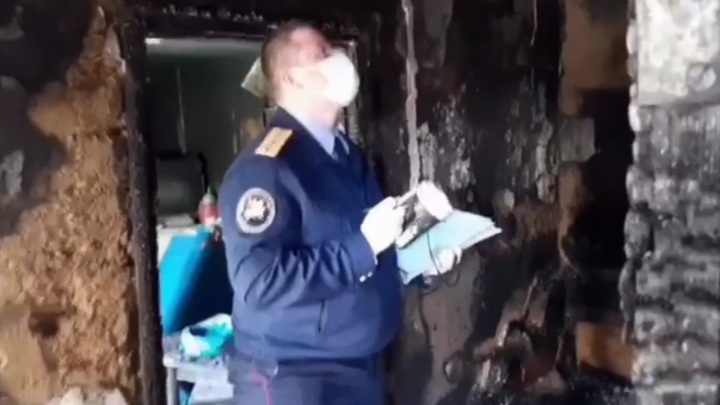 В Батайске объявлен сбор помощи семье, в которой при пожаре погибли двое маленьких детей