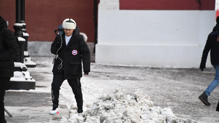Куда жаловаться на неубранный снег в Санкт-Петербурге 202: дворы, улицы, проезжие части