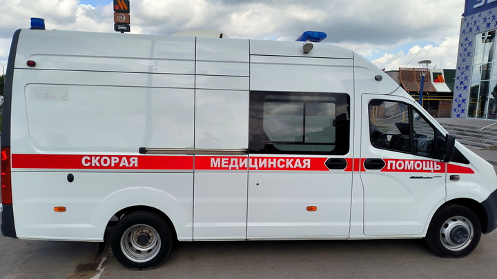 Фельдшер, выгнавший больного мальчика с мамой, обратился к суду: Прошу